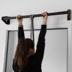 Drążek do podciągania ścienny ApexPro PullUp Bar czarny + KOŁKI - obrazek 4